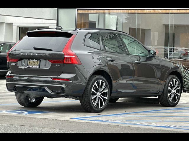 2024 Volvo XC60 Plus Dark Theme