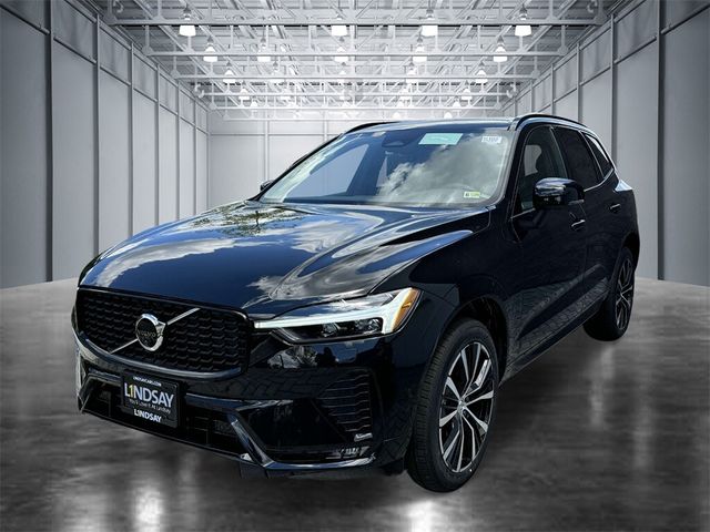 2024 Volvo XC60 Plus Dark Theme