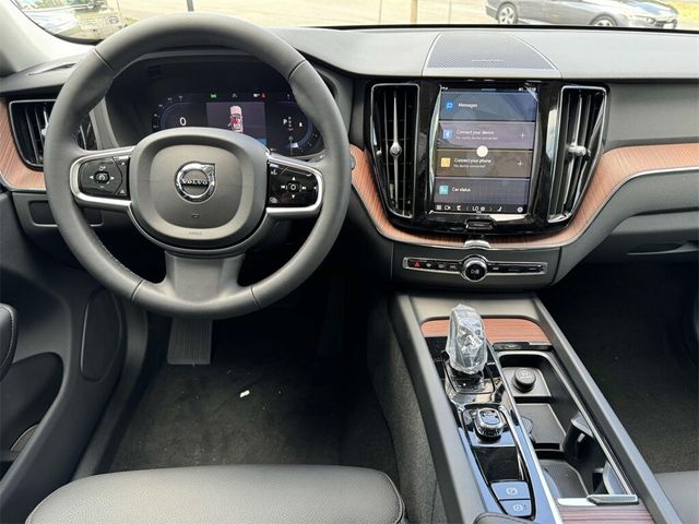 2024 Volvo XC60 Plus Dark Theme