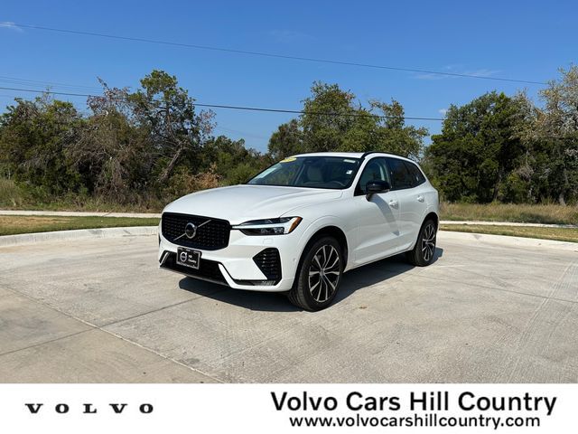 2024 Volvo XC60 Plus Dark Theme