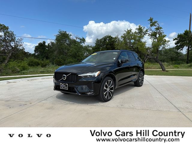 2024 Volvo XC60 Plus Dark Theme