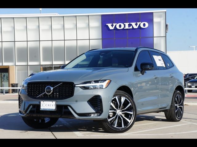 2024 Volvo XC60 Plus Dark Theme