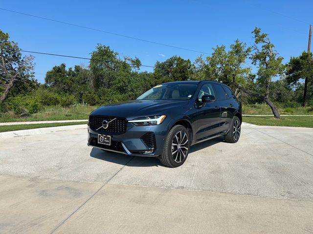 2024 Volvo XC60 Plus Dark Theme