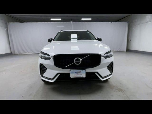 2024 Volvo XC60 Plus Dark Theme