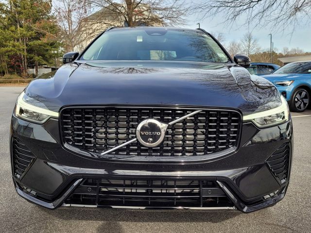 2024 Volvo XC60 Plus Dark Theme