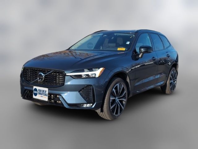 2024 Volvo XC60 Plus Dark Theme