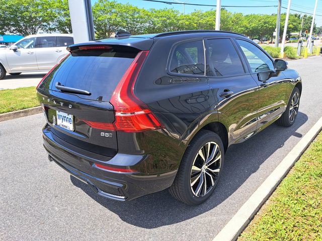 2024 Volvo XC60 Plus Dark Theme