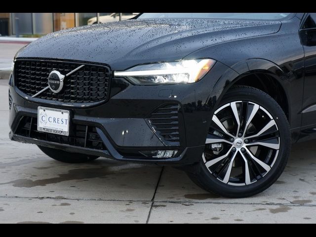 2024 Volvo XC60 Plus Dark Theme