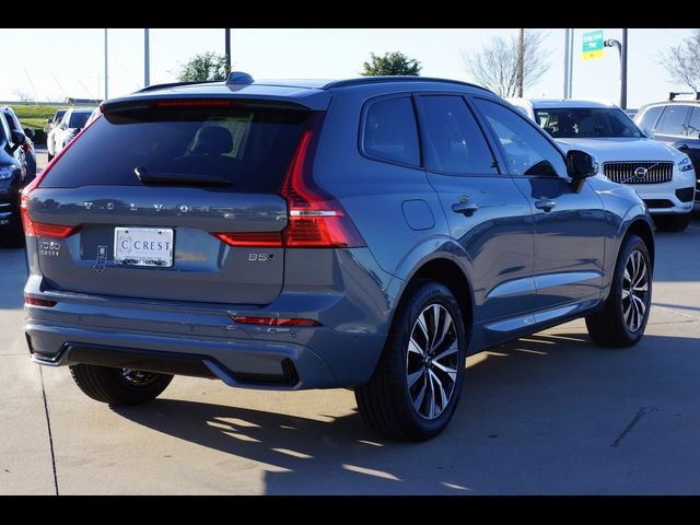 2024 Volvo XC60 Plus Dark Theme