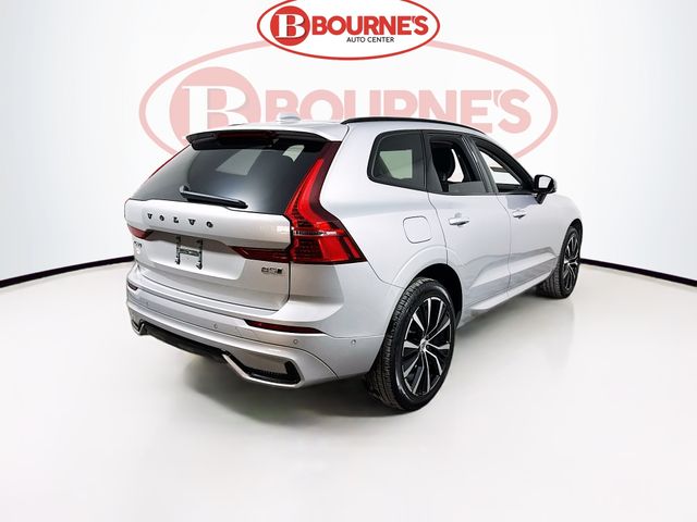 2024 Volvo XC60 Plus Dark Theme