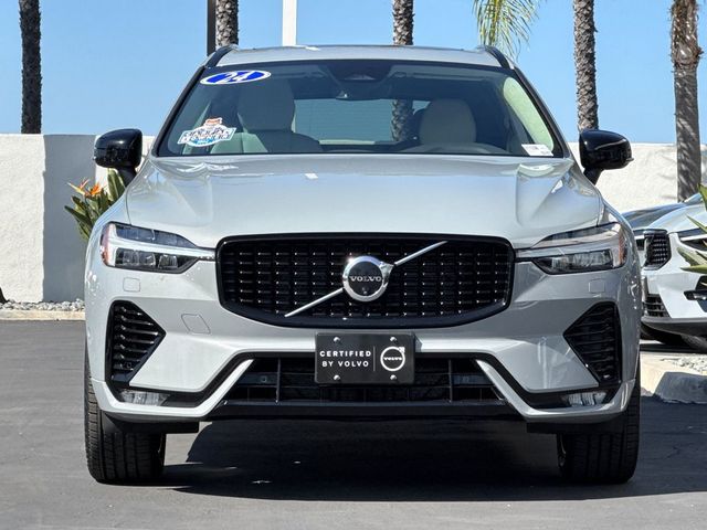 2024 Volvo XC60 Plus Dark Theme