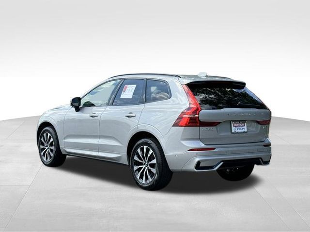 2024 Volvo XC60 Plus Dark Theme