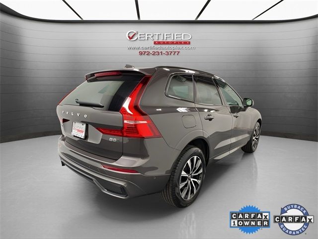 2024 Volvo XC60 Plus Dark Theme