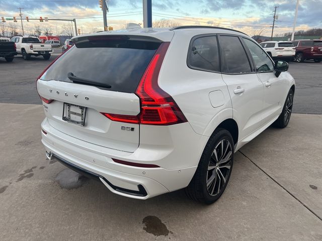 2024 Volvo XC60 Plus Dark Theme