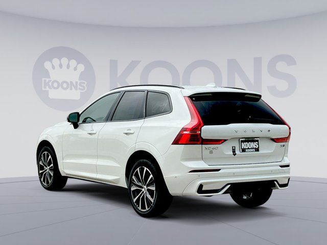 2024 Volvo XC60 Plus Dark Theme