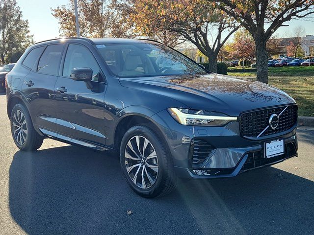 2024 Volvo XC60 Plus Dark Theme