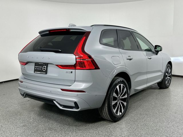 2024 Volvo XC60 Plus Dark Theme