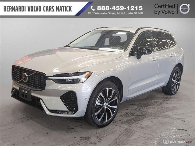 2024 Volvo XC60 Plus Dark Theme