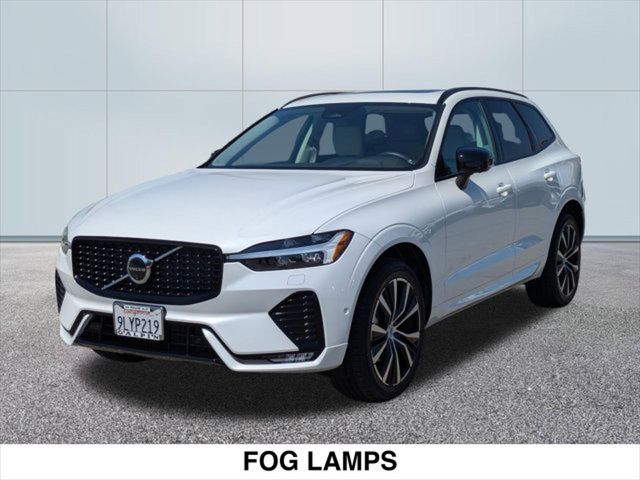 2024 Volvo XC60 Plus Dark Theme