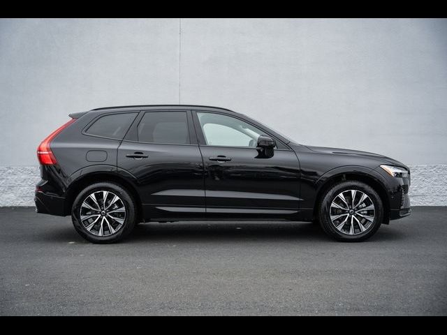 2024 Volvo XC60 Plus Dark Theme