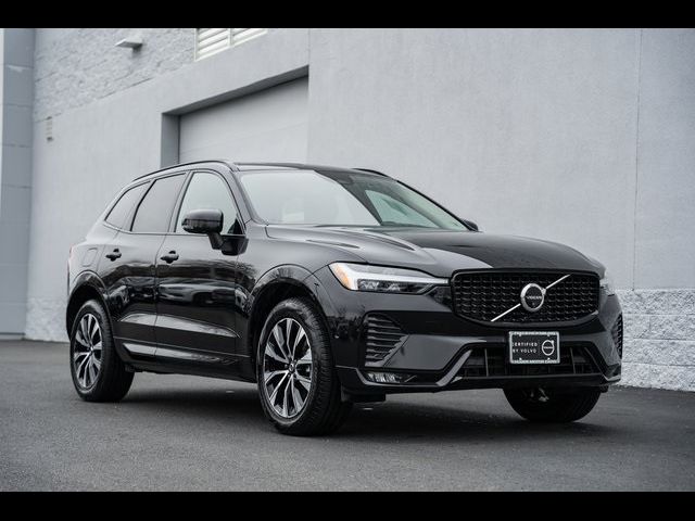 2024 Volvo XC60 Plus Dark Theme