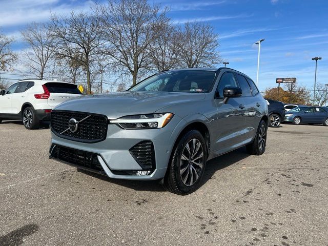 2024 Volvo XC60 Plus Dark Theme