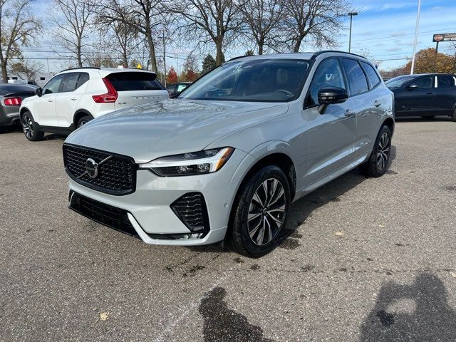 2024 Volvo XC60 Plus Dark Theme