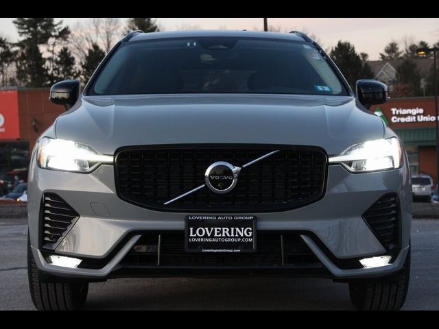 2024 Volvo XC60 Plus Dark Theme