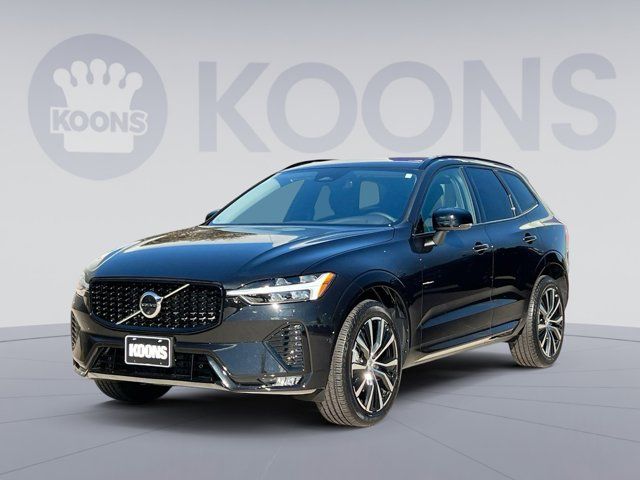 2024 Volvo XC60 Plus Dark Theme