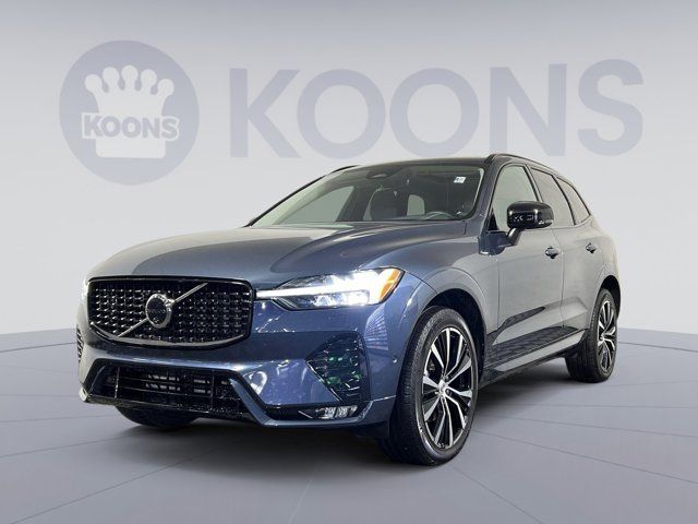 2024 Volvo XC60 Plus Dark Theme