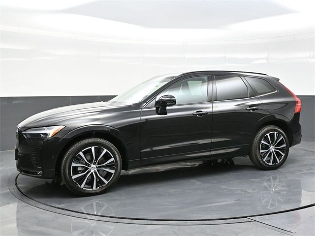 2024 Volvo XC60 Plus Dark Theme