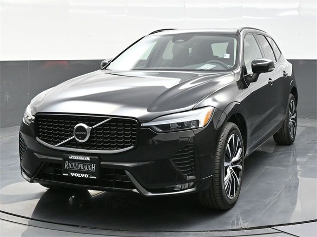 2024 Volvo XC60 Plus Dark Theme