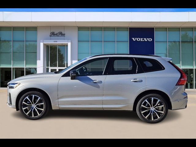 2024 Volvo XC60 Plus Dark Theme