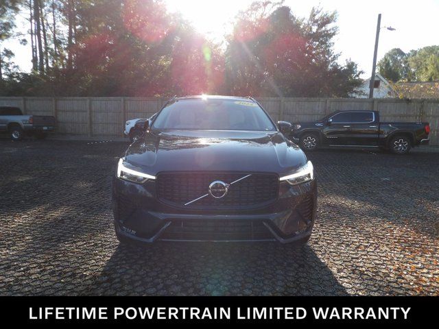 2024 Volvo XC60 Plus Dark Theme