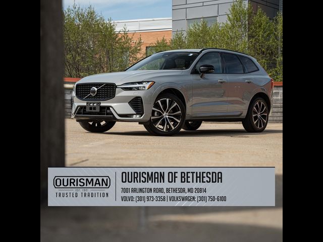 2024 Volvo XC60 Plus Dark Theme