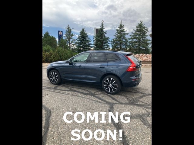 2024 Volvo XC60 Plus Dark Theme