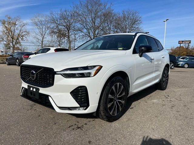 2024 Volvo XC60 Plus Dark Theme