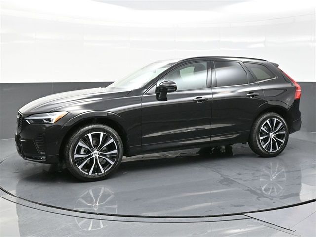 2024 Volvo XC60 Plus Dark Theme