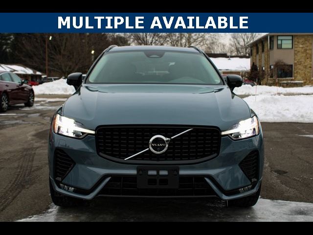 2024 Volvo XC60 Plus Dark Theme