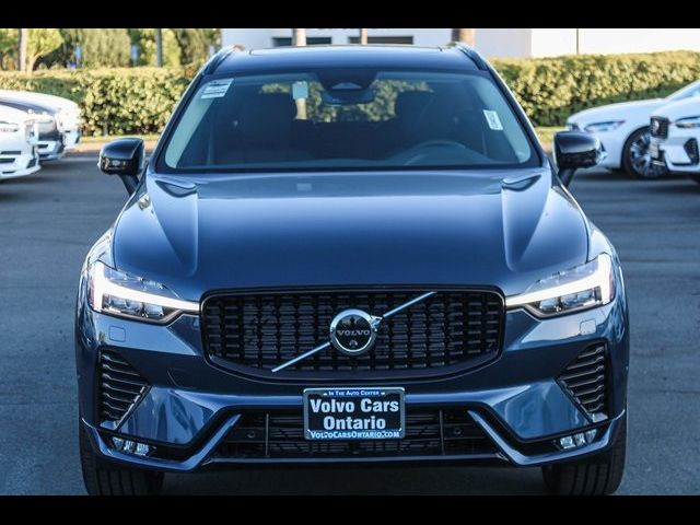 2024 Volvo XC60 Plus Dark Theme