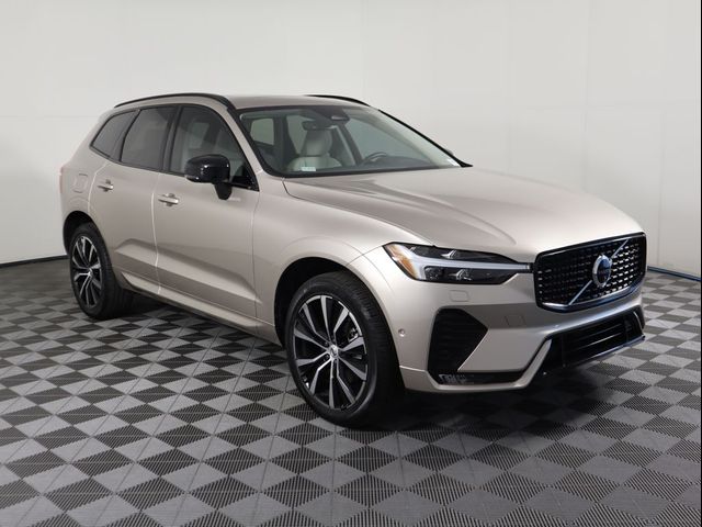 2024 Volvo XC60 Plus Dark Theme