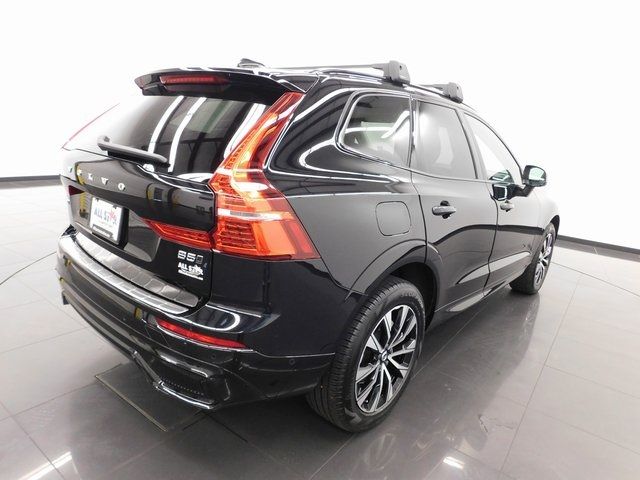 2024 Volvo XC60 Plus Dark Theme