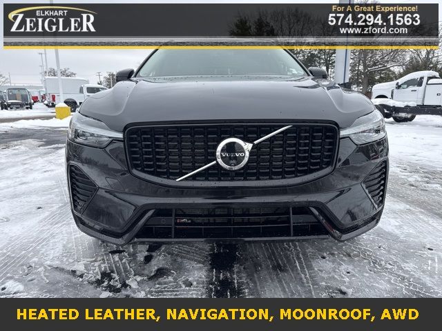 2024 Volvo XC60 Plus Dark Theme