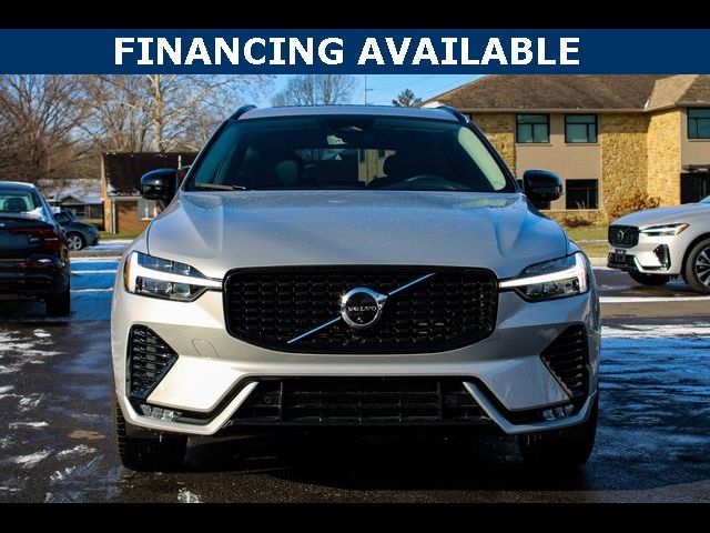 2024 Volvo XC60 Plus Dark Theme