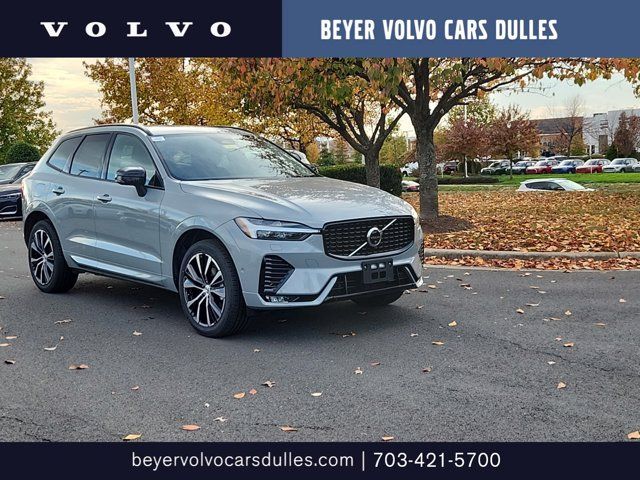 2024 Volvo XC60 Plus Dark Theme