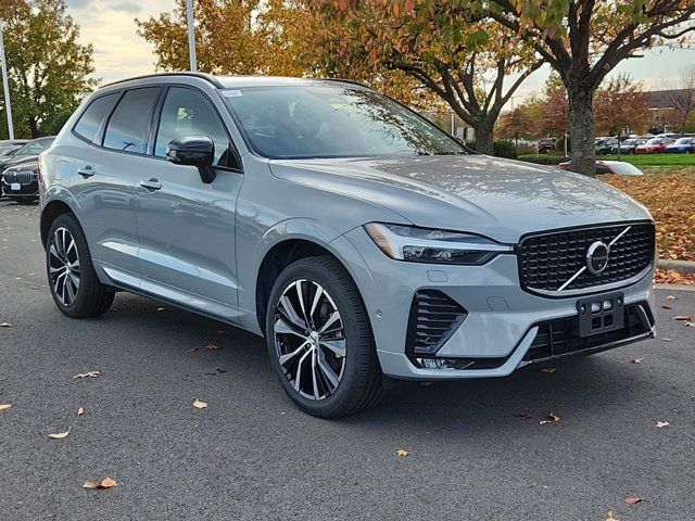 2024 Volvo XC60 Plus Dark Theme