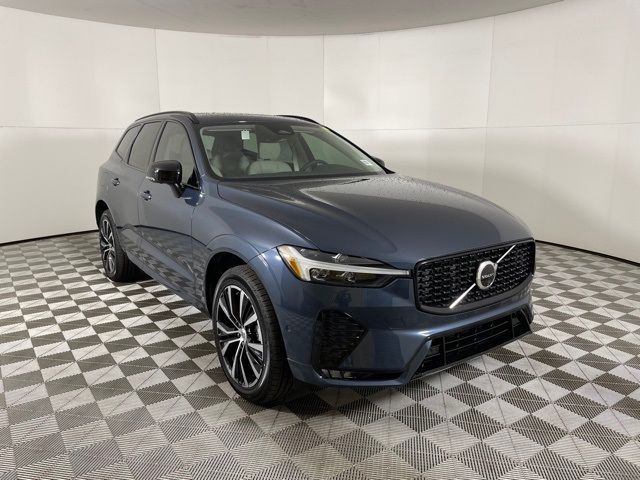 2024 Volvo XC60 Plus Dark Theme