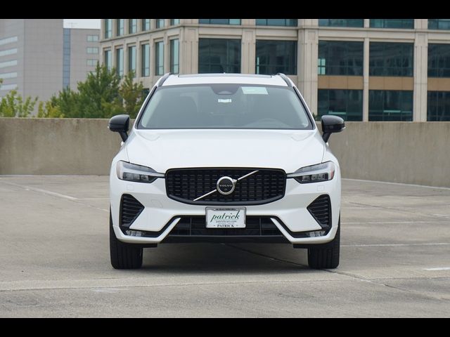 2024 Volvo XC60 Plus Dark Theme