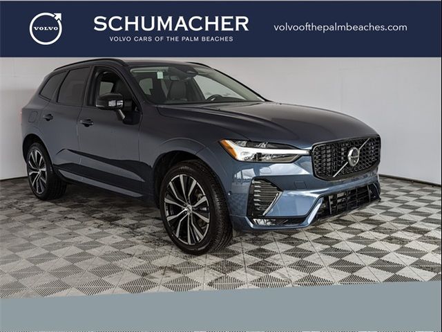 2024 Volvo XC60 Plus Dark Theme