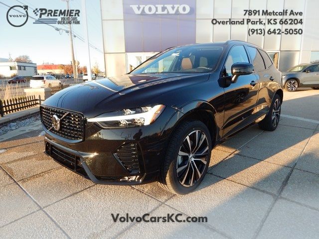 2024 Volvo XC60 Plus Dark Theme